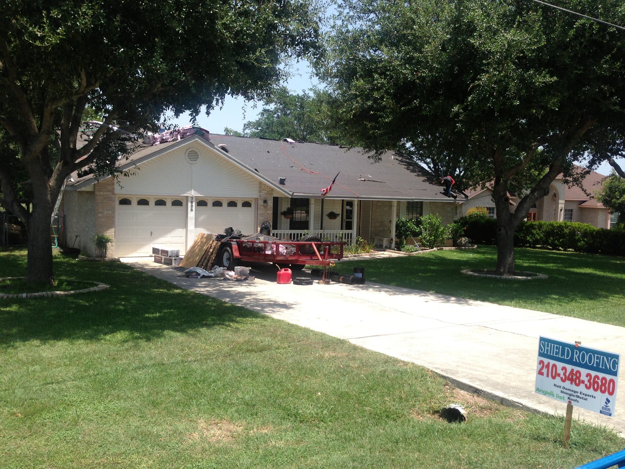 What does a Roofer do?